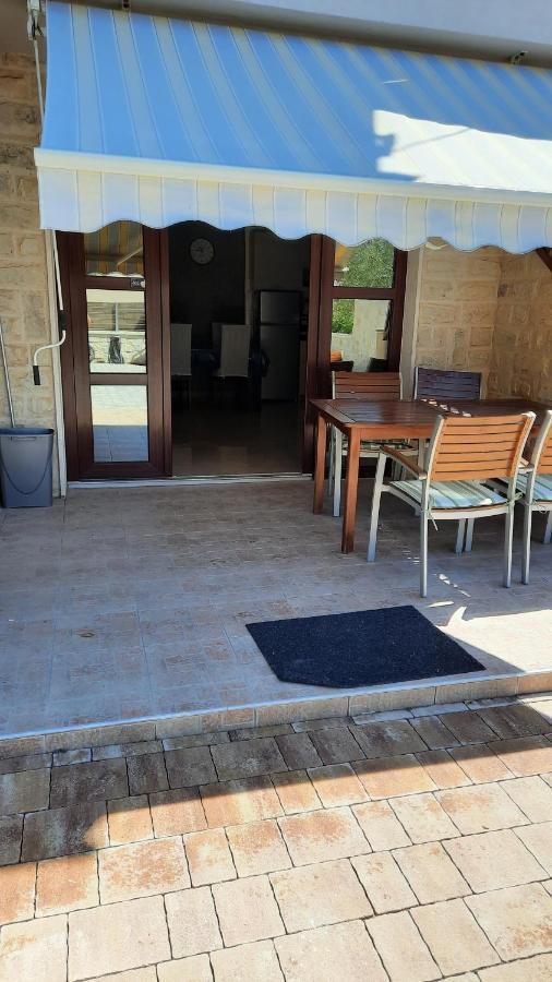 Apartments Bosana XIV Biograd Na Moru Exterior photo